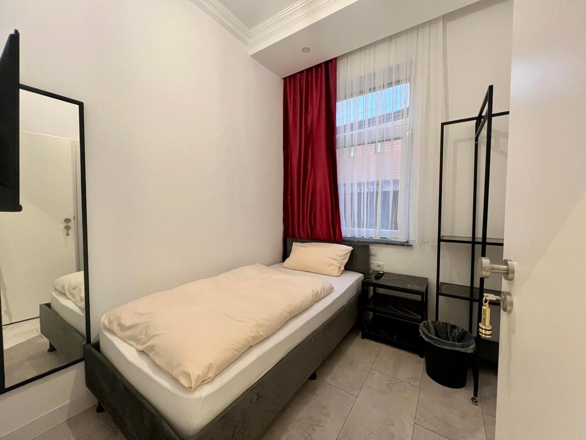Durmaz Hotel Hanovre Extérieur photo